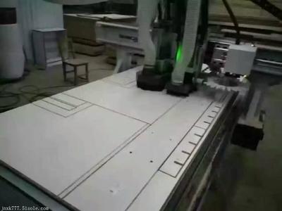 高效精準(zhǔn)，智造未來——郫縣板式家具數(shù)控開料機引領(lǐng)櫥柜衣柜加工新革命